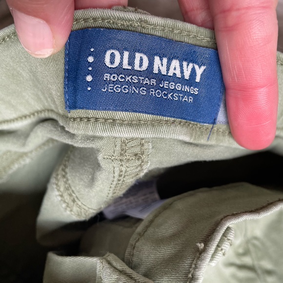 3/$15 Old navy rockstar jegging size 12 - Picture 6 of 6